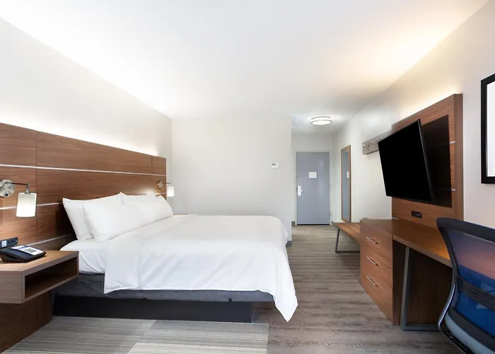 Holiday Inn Express & Suites - Morehead City By Ihg